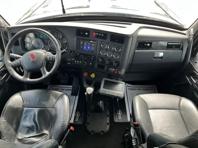 2020 Kenworth W990