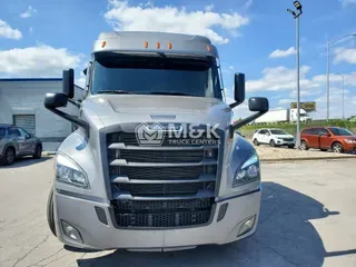 2021 FREIGHTLINER CASCADIA