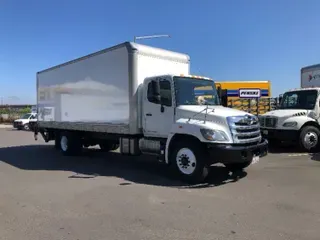 2017 HINO TRUCK 268