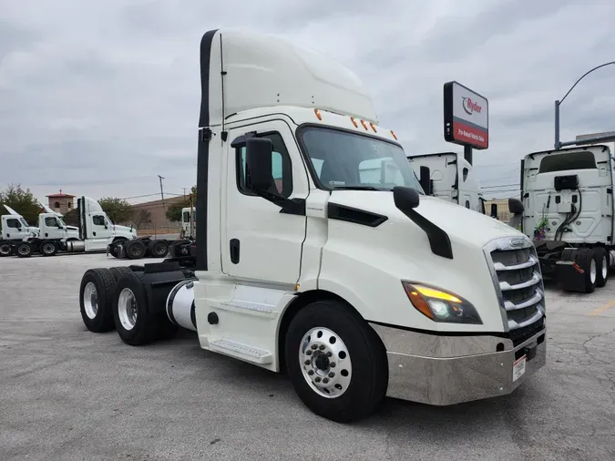 2019 FREIGHTLINER/MERCEDES NEW CASCADIA 116