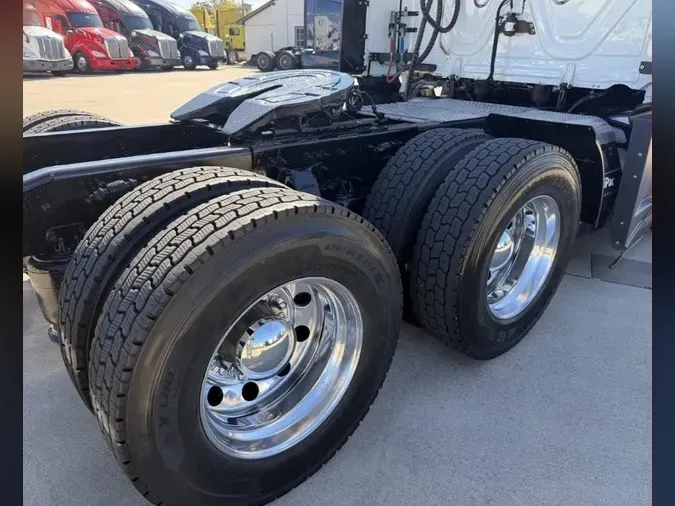 2021 Freightliner Cascadia4642aceef9e8bca5005e8494d4a48c07