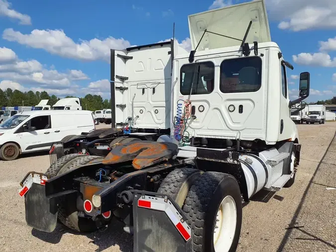 2020 FREIGHTLINER NEW CASCADIA 116