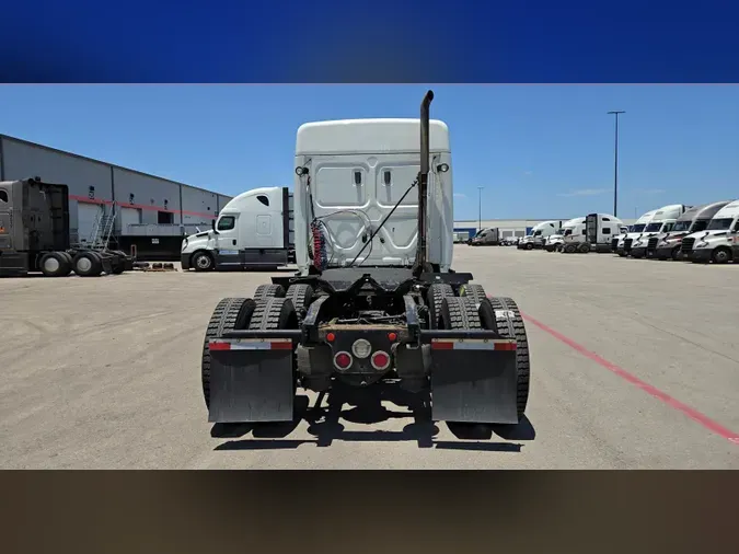 2020 Freightliner Cascadia