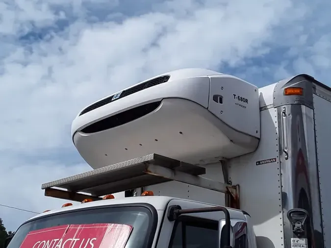 2017 FREIGHTLINER/MERCEDES M2 106