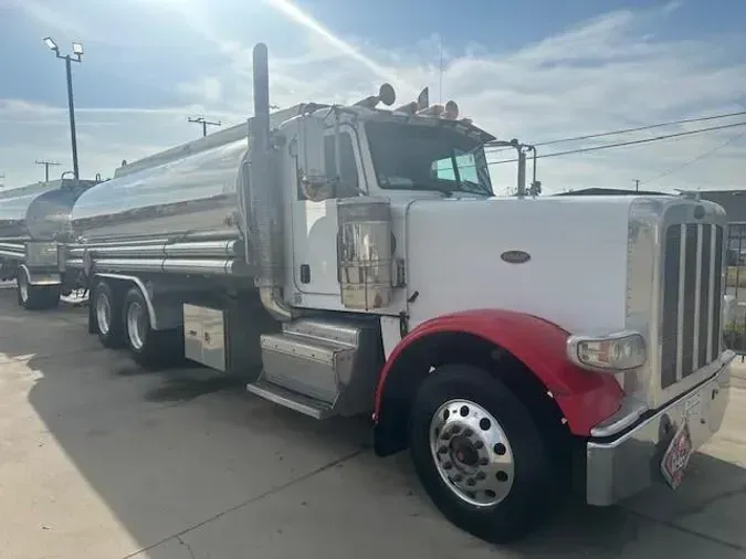 2016 Peterbilt 389