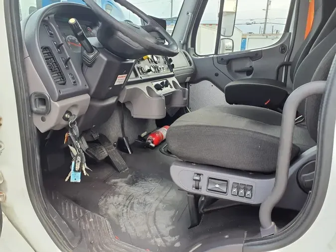 2020 FREIGHTLINER/MERCEDES M2 106464bfff14e98bb99bf5e4f628001bed6