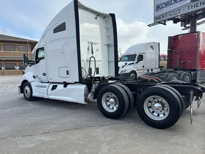 2021 KENWORTH T680