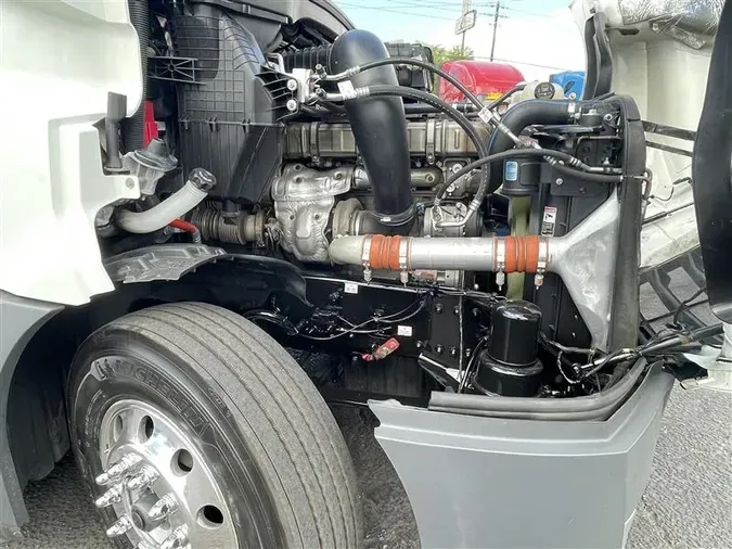 2020 FREIGHTLINER CA126