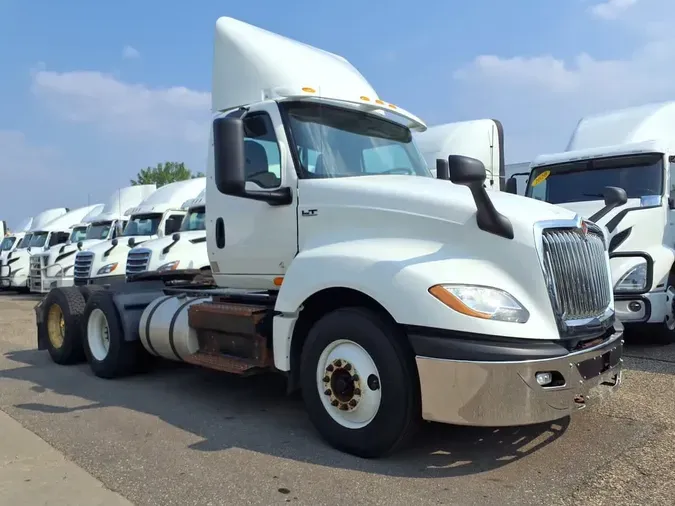 2019 NAVISTAR INTERNATIONAL LT625 DAYCAB T/A