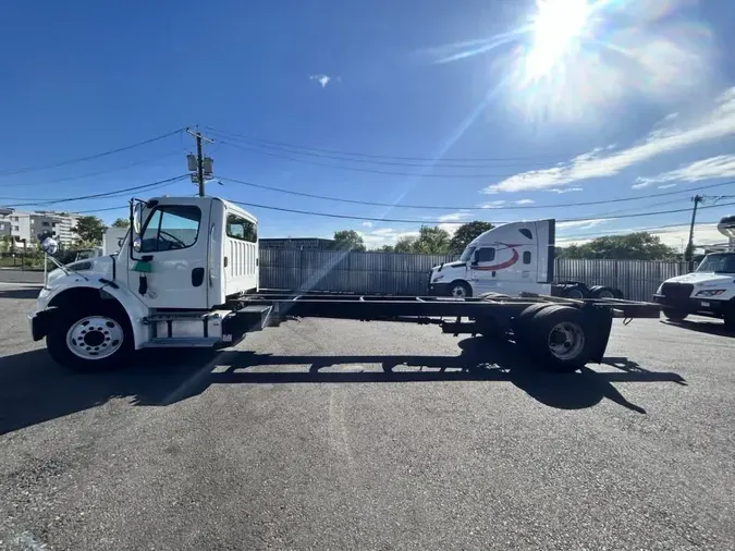 2019 FREIGHTLINER M2 106