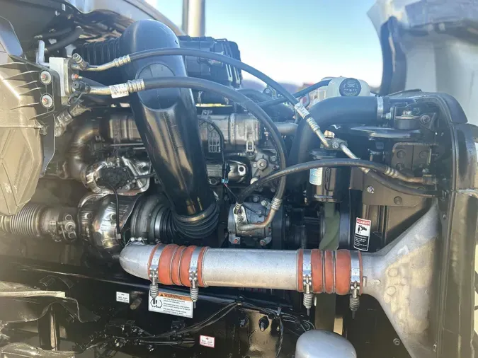 2022 Freightliner Cascadia