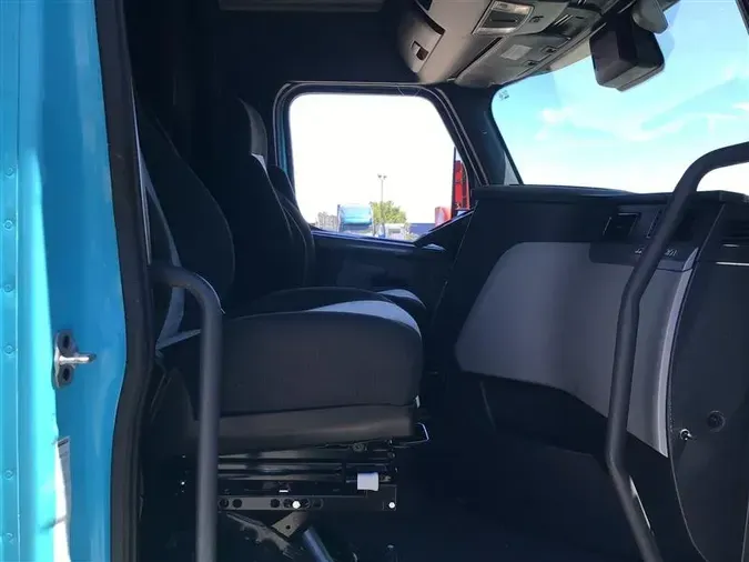 2021 FREIGHTLINER CASCADIA