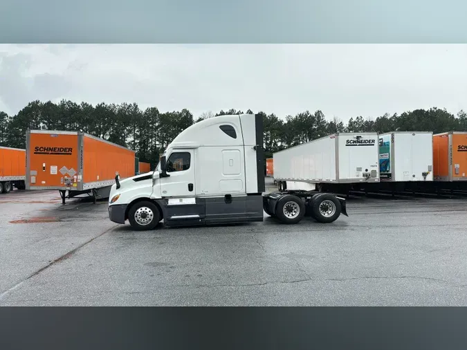 2021 Freightliner Cascadia