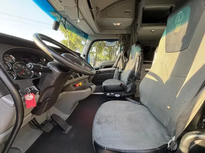2022 Kenworth T680