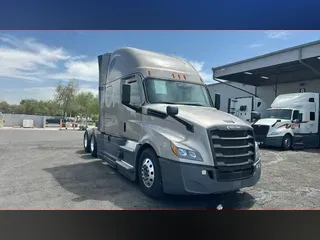 2023 Freightliner Cascadia 126