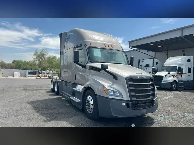 2023 Freightliner Cascadia 12646603dee7cbc40392227e5ed051aa2a9