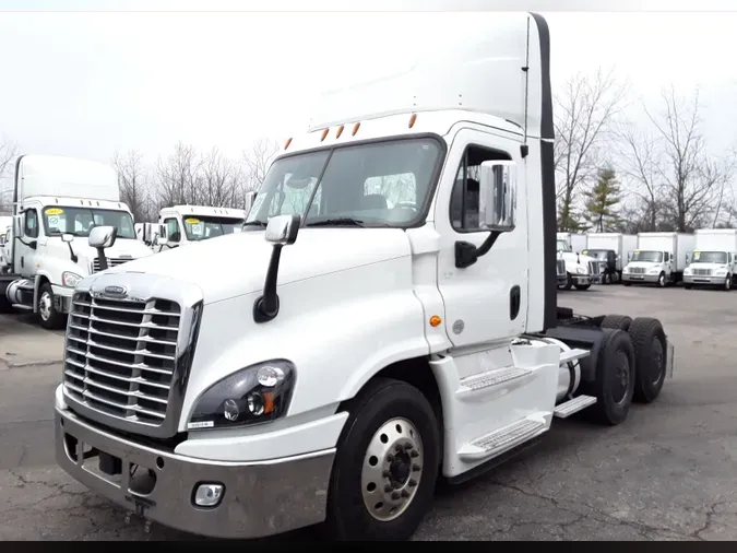 2019 FREIGHTLINER/MERCEDES CASCADIA 1254661c377cb2d306b90c5990f4c82154b