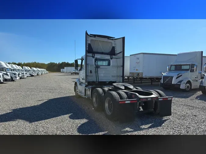 2019 Volvo VNL300