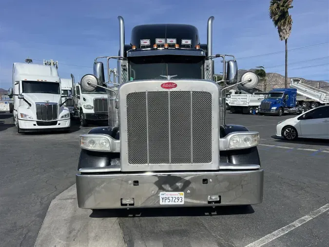 2017 Peterbilt 389