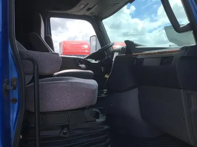 2020 INTERNATIONAL LT625