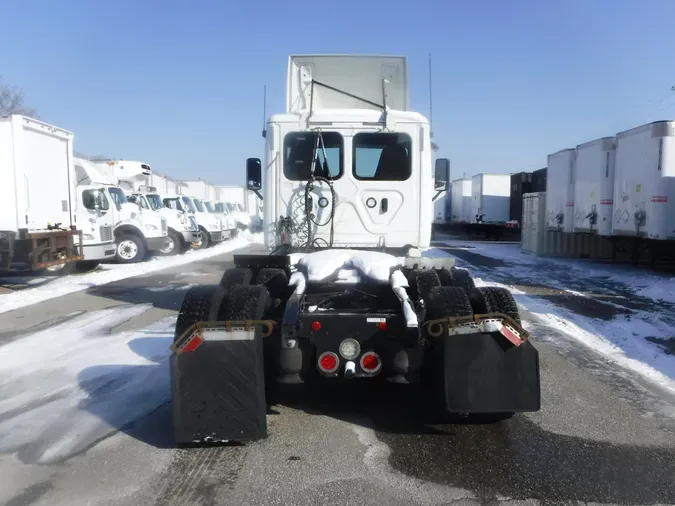 2018 FREIGHTLINER/MERCEDES CASCADIA 125