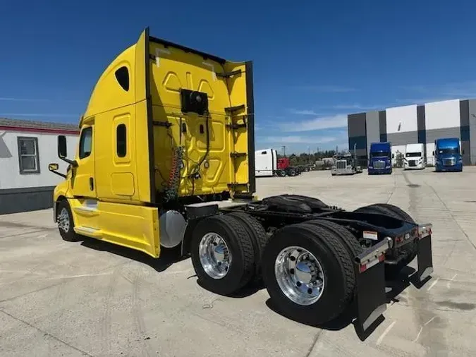 2021 Freightliner Cascadia