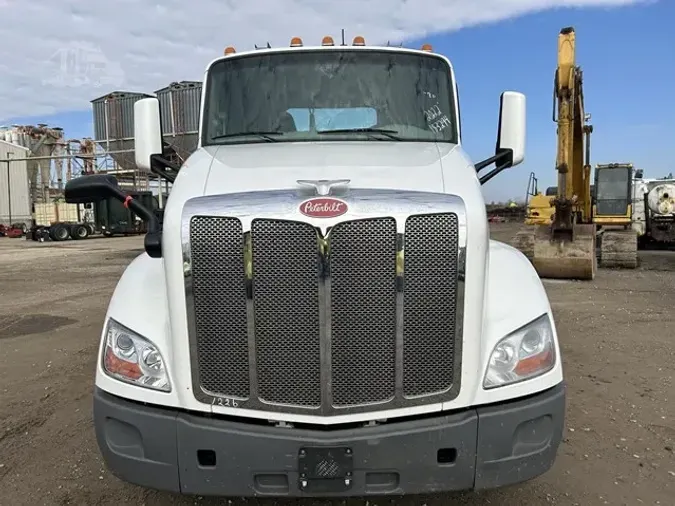 2022 PETERBILT 579