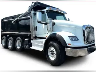 2022 International HX620