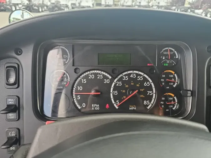 2021 FREIGHTLINER M2 106