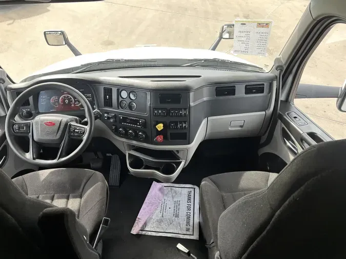 2023 Peterbilt 579