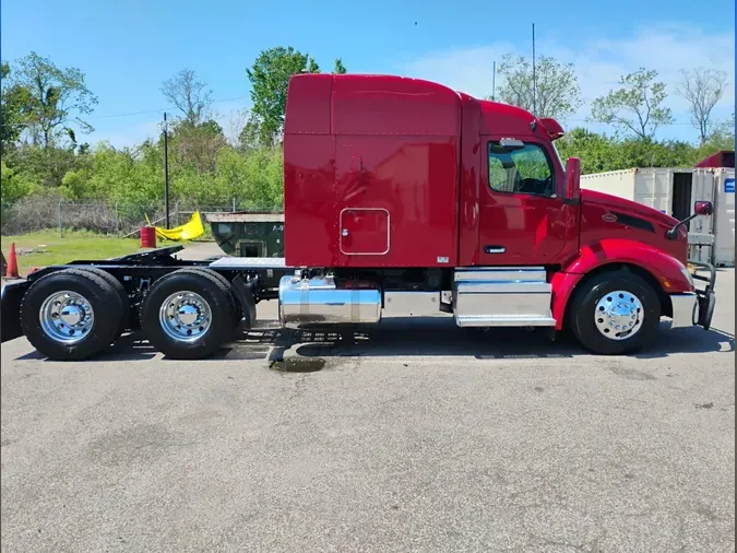 2022 Peterbilt 579