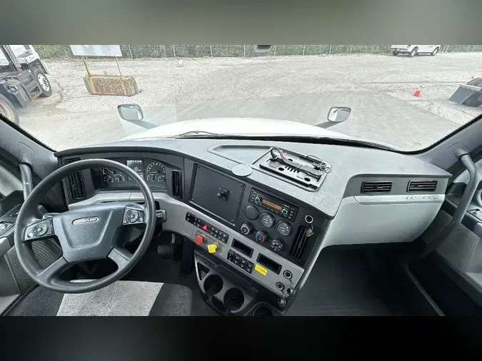 2020 Freightliner Cascadia 1264673ef85fc25d858a1d500ec66704b43