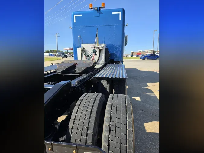 2022 Peterbilt 38946785dc7fa74f39604bc3d5711b3ab65