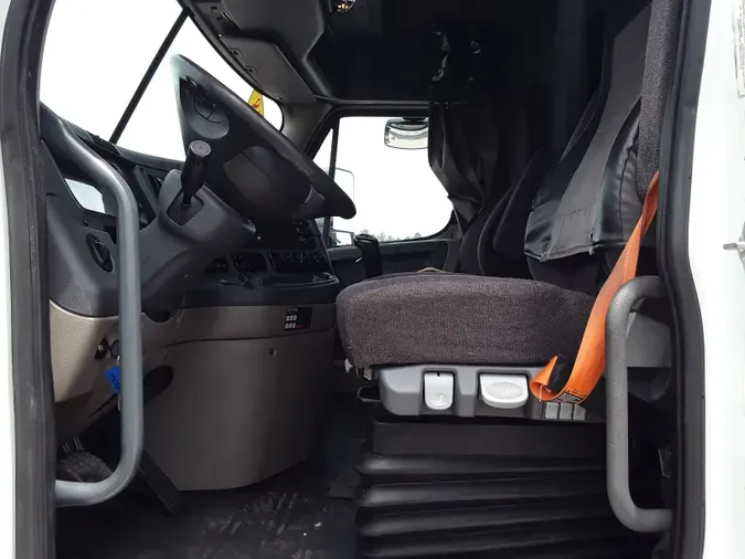 2018 FREIGHTLINER/MERCEDES CASCADIA 125