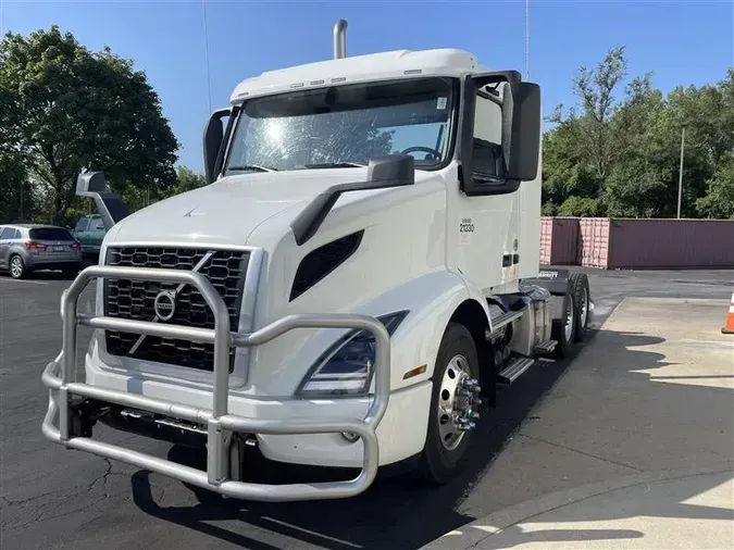 2022 VOLVO VNR64T3004680018a0ccc0289d29c9afd1c9fa0f4