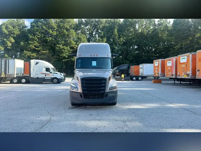 2023 Freightliner Cascadia 12646804f8e209c936c3fc9bf1f051d17da