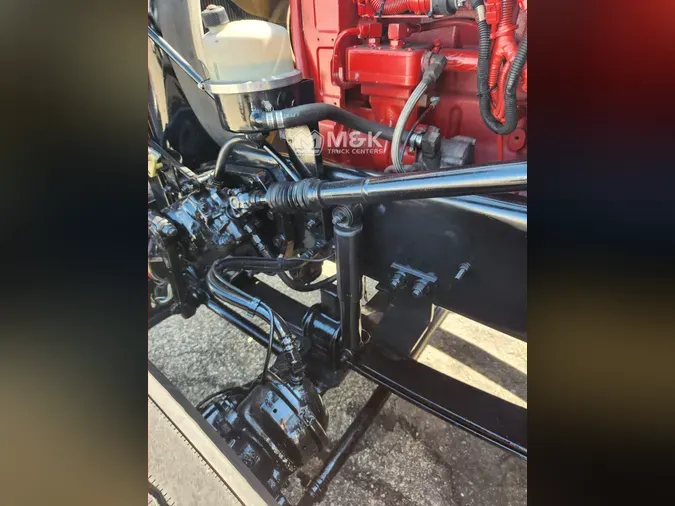 2015 PETERBILT 389
