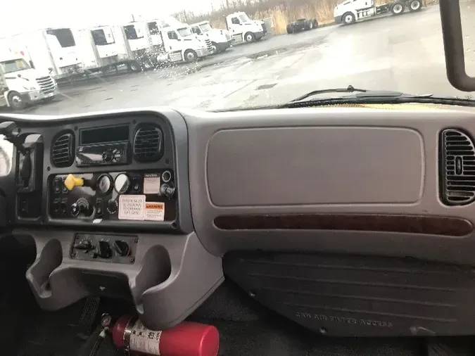 2018 Freightliner M2