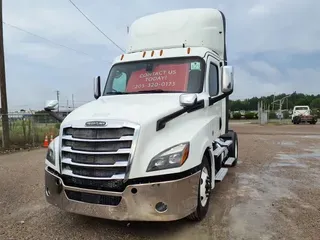 2019 FREIGHTLINER NEW CASCADIA 126