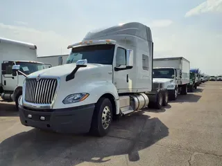 2019 NAVISTAR INTERNATIONAL LT625 SLPR CAB