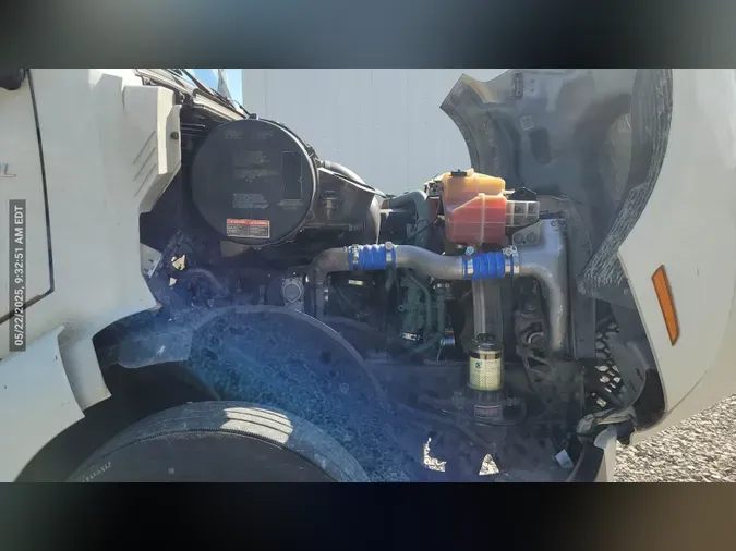 2018 Volvo VNL300