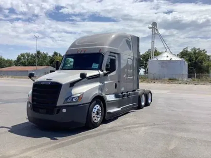 2023 Freightliner Cascadia