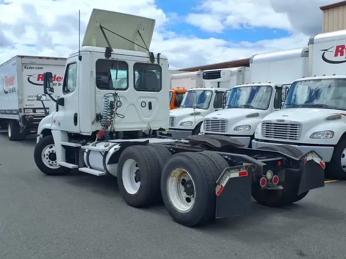 2018 FREIGHTLINER/MERCEDES CASCADIA 125468883cb4197593997342cc209b270f7