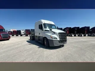 2021 Freightliner Cascadia 126