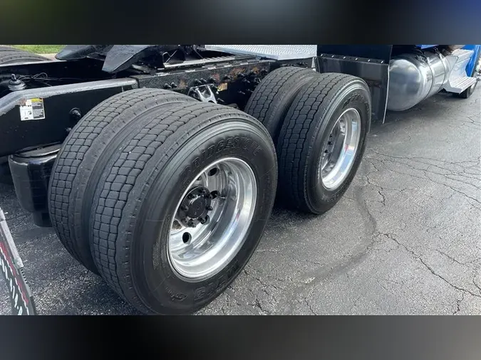 2019 PETERBILT 579