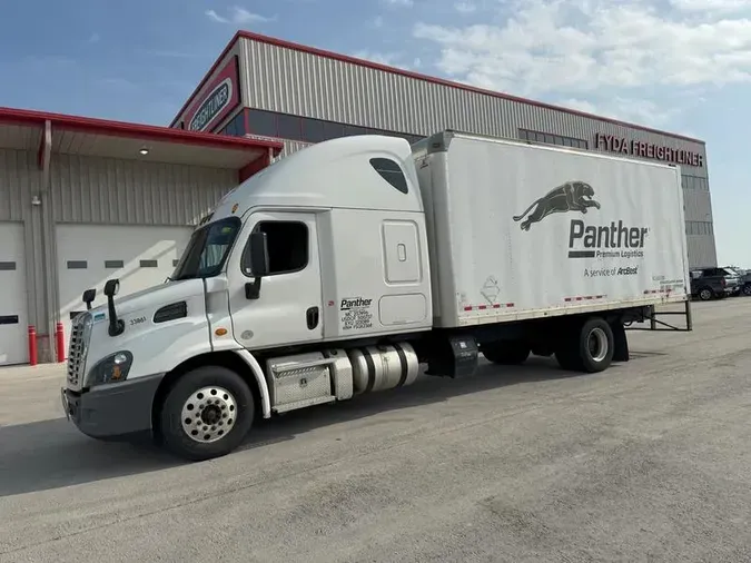 2015 Freightliner CASCADIA 113