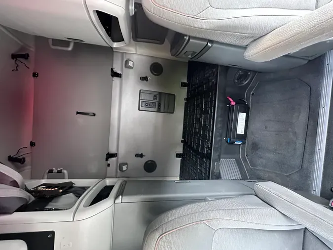2021 VOLVO VNL64T760