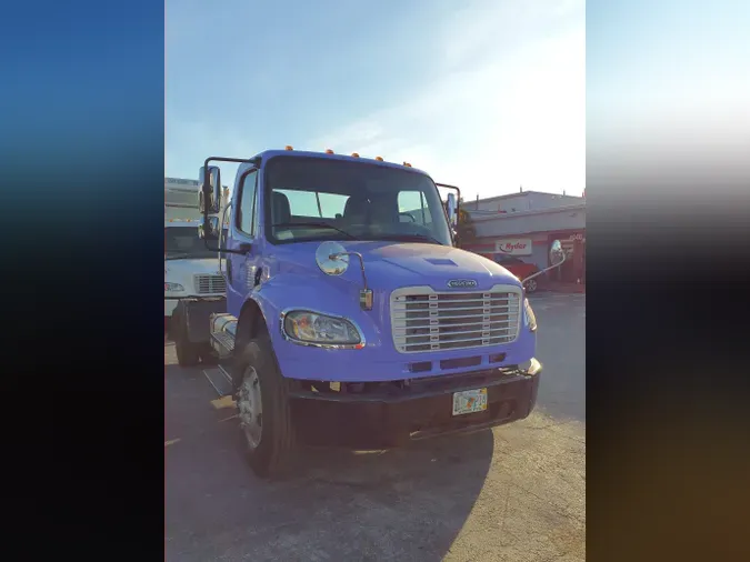 2017 FREIGHTLINER/MERCEDES M2 106