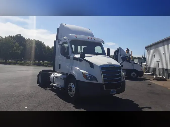 2019 Freightliner Cascadia 126469907fb3eaa7234afa7d5cdf7bed4ea