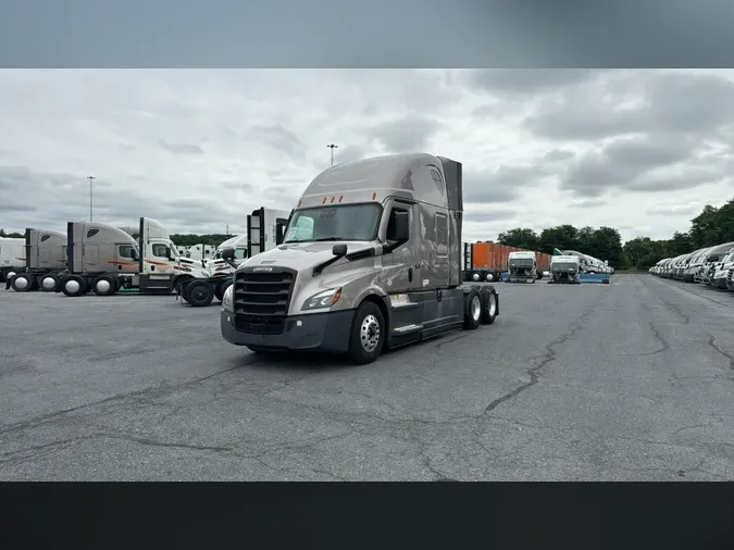 2023 Freightliner Cascadia 126